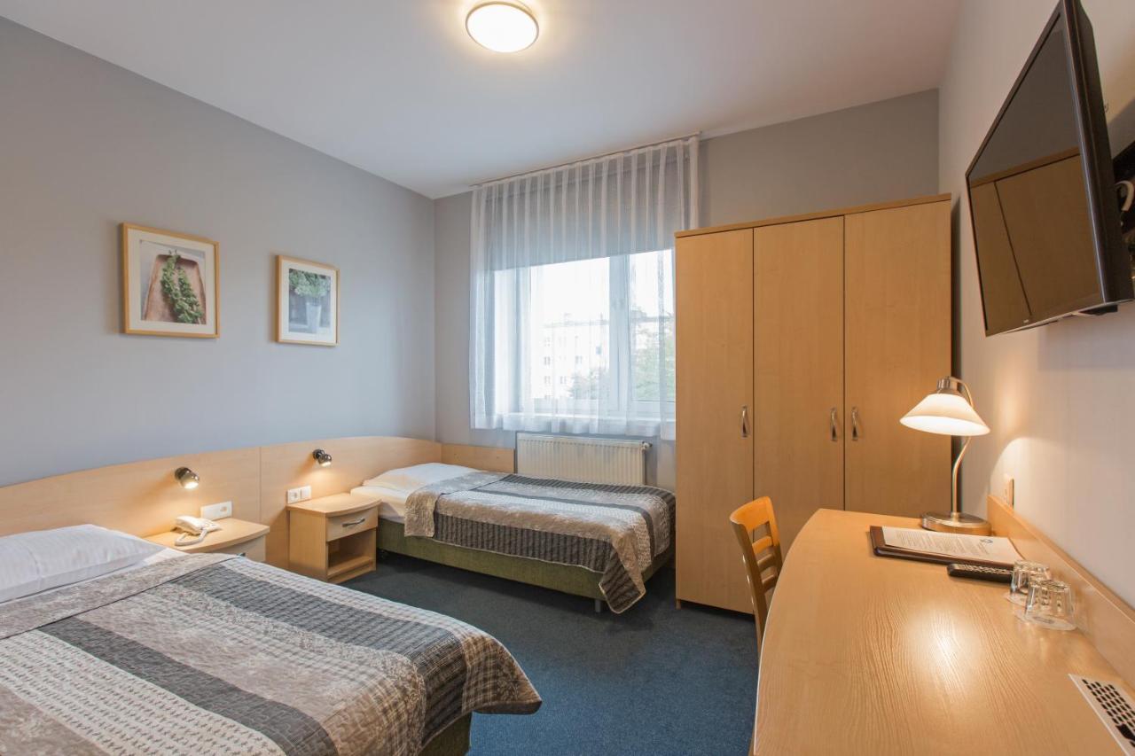 Hotel Labedy Hlivice Exteriér fotografie