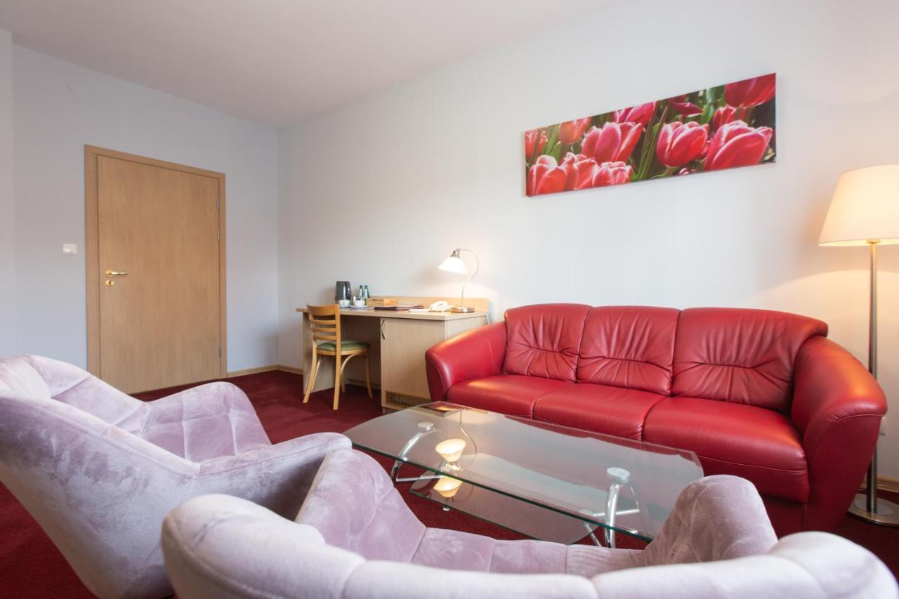 Hotel Labedy Hlivice Exteriér fotografie